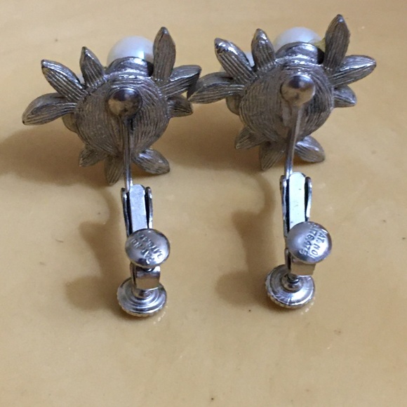 Vintage Rhinestone Pearl Earrings Pat# 3,176,475 - Picture 6 of 8